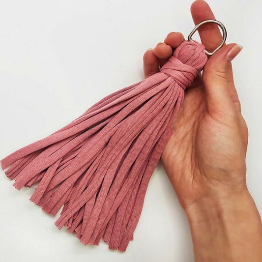 Crochet_Keychain_Tassel
